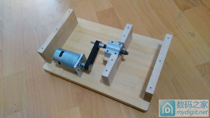 新年新作--一个成本较低的小台锯