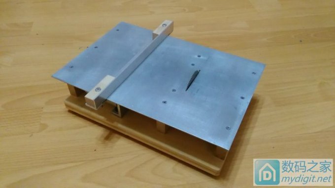 新年新作--一个成本较低的小台锯