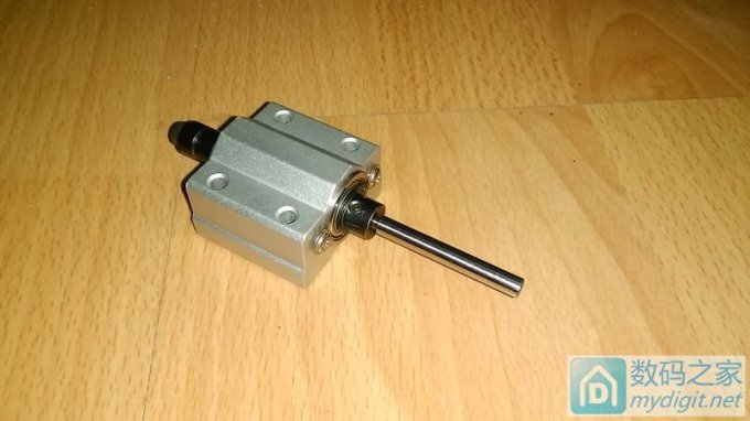 新年新作--一个成本较低的小台锯 新年新作--一个成本较低的小台锯