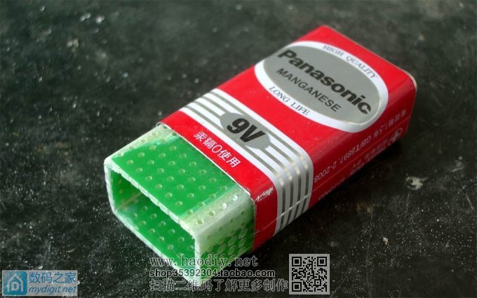 用两个POS机电池做一个9V万用表电池,串联供电,并联充电 用两个POS机电池做一个9V万用表电池,串联供电,并联充电