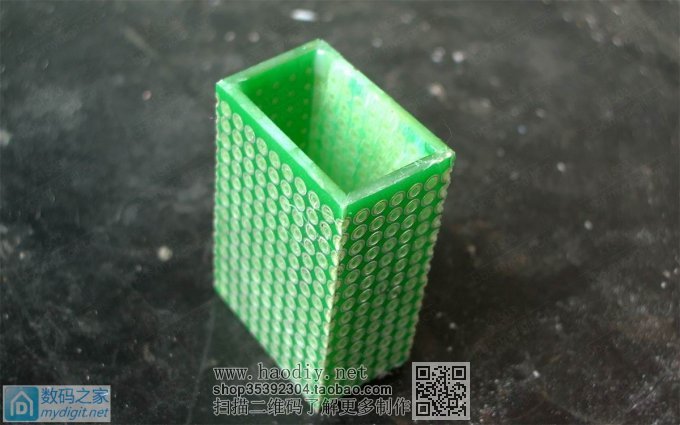 用两个POS机电池做一个9V万用表电池,串联供电,并联充电 用两个POS机电池做一个9V万用表电池,串联供电,并联充电