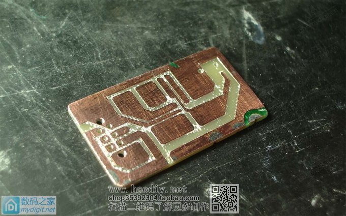 用两个POS机电池做一个9V万用表电池,串联供电,并联充电 用两个POS机电池做一个9V万用表电池,串联供电,并联充电