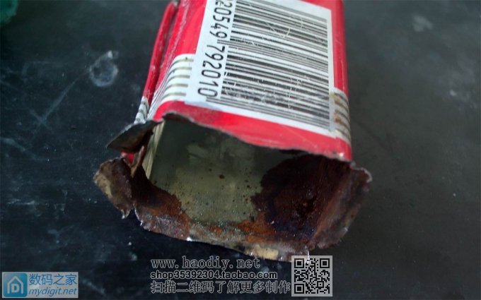 用两个POS机电池做一个9V万用表电池,串联供电,并联充电 用两个POS机电池做一个9V万用表电池,串联供电,并联充电