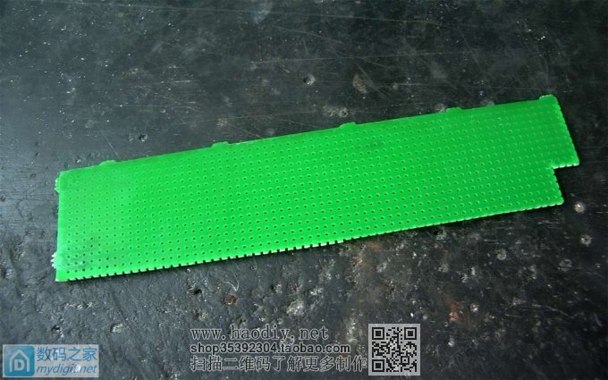 用两个POS机电池做一个9V万用表电池,串联供电,并联充电 用两个POS机电池做一个9V万用表电池,串联供电,并联充电