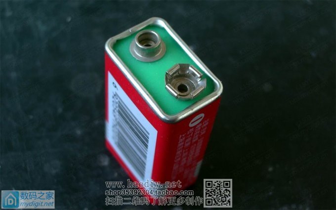 用两个POS机电池做一个9V万用表电池,串联供电,并联充电 用两个POS机电池做一个9V万用表电池,串联供电,并联充电