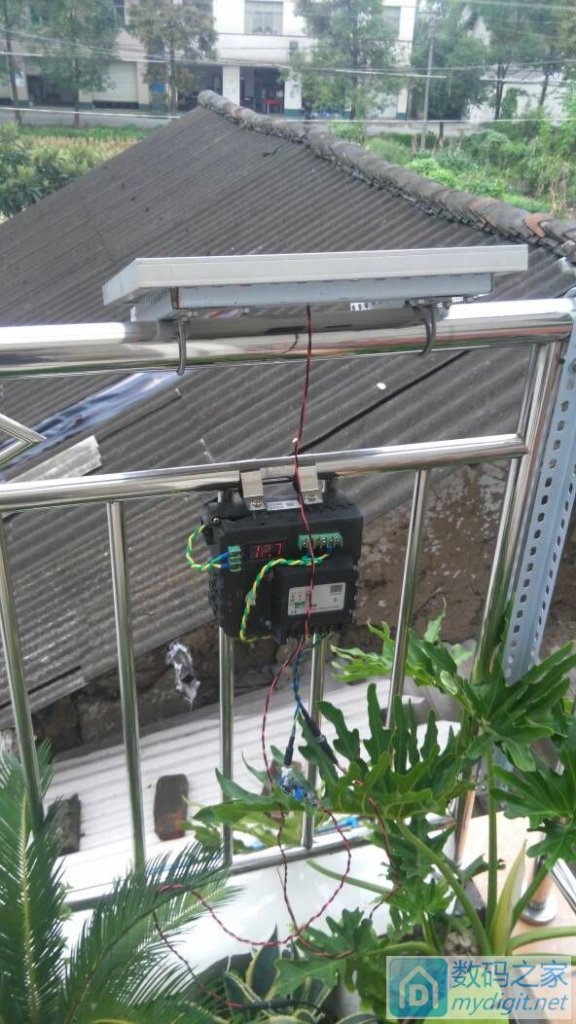 用法拉电容当蓄电池,长寿,顺便晒晒我的12伏ups