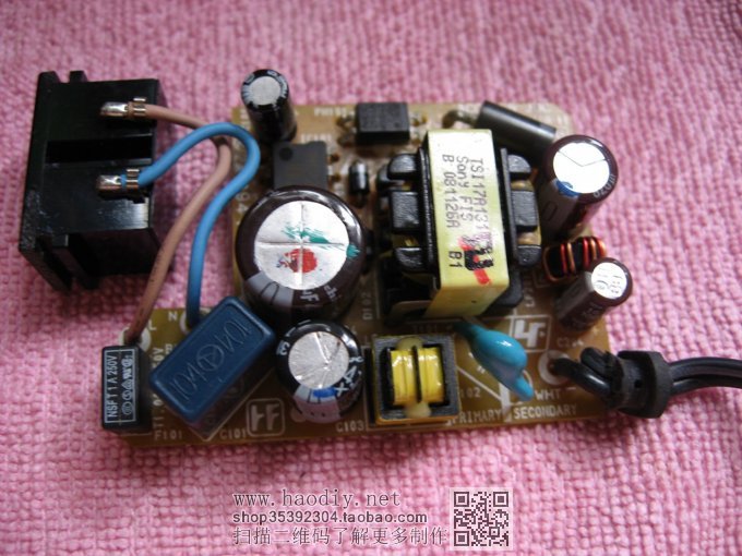 无创意  炒冷饭   装一个双路充  手机党慎入! 无创意  炒冷饭   装一个双路充