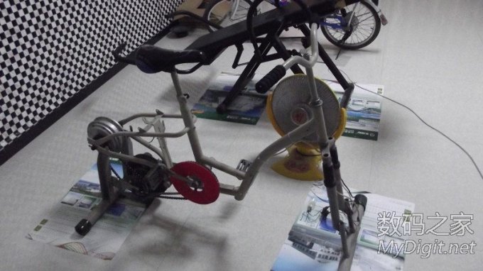 我做的健身车(带发电功能哦!) 我做的健身车(带发电功能哦!)