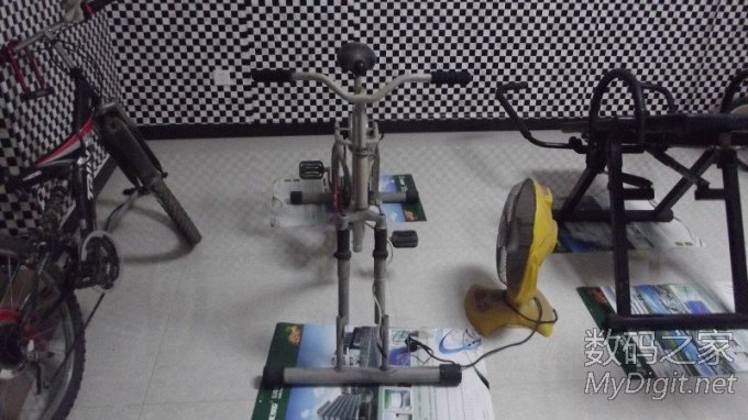 我做的健身车(带发电功能哦!) 我做的健身车(带发电功能哦!)