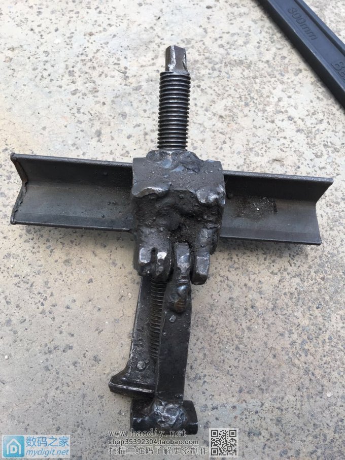 教大家如何年审汽车与车后窗漏水处理。 教大家如何年审汽车与车后窗漏水处理。