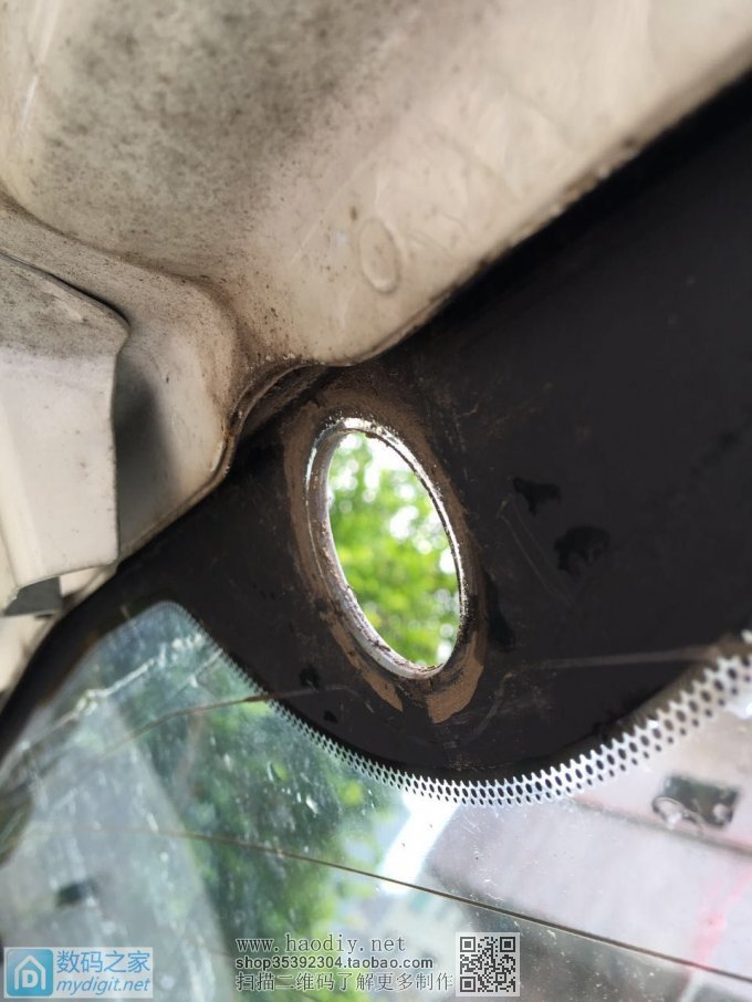 教大家如何年审汽车与车后窗漏水处理。