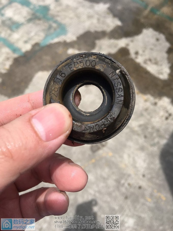 教大家如何年审汽车与车后窗漏水处理。