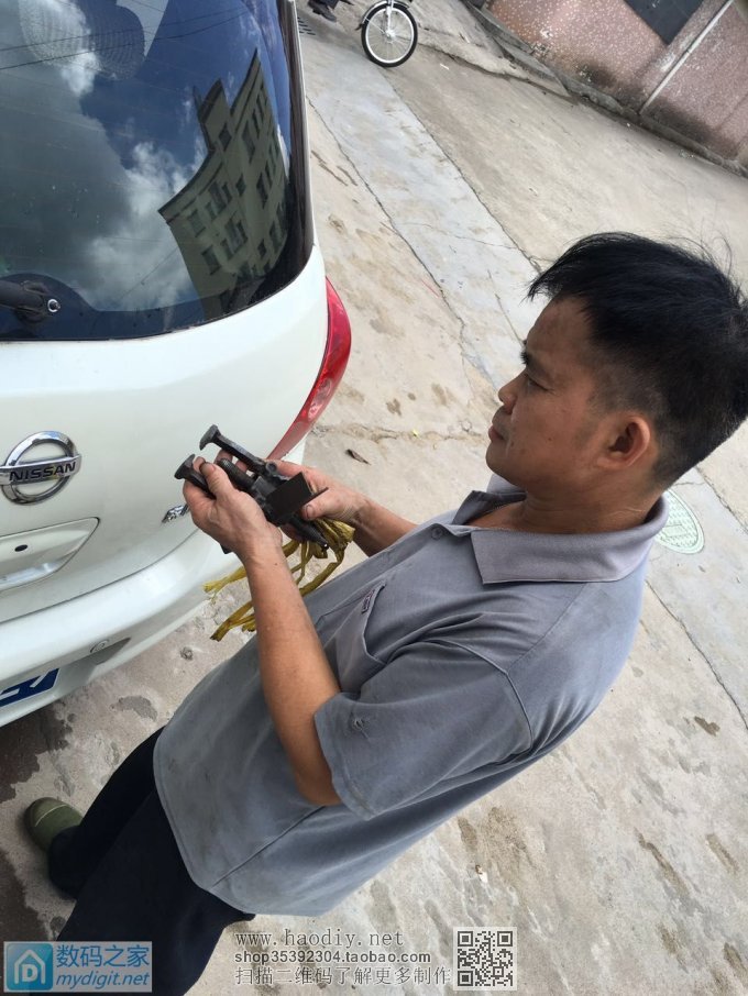 教大家如何年审汽车与车后窗漏水处理。 教大家如何年审汽车与车后窗漏水处理。