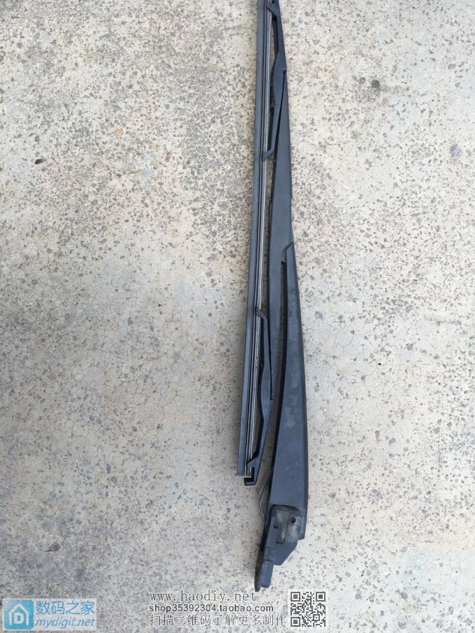 教大家如何年审汽车与车后窗漏水处理。