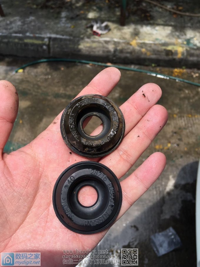 教大家如何年审汽车与车后窗漏水处理。