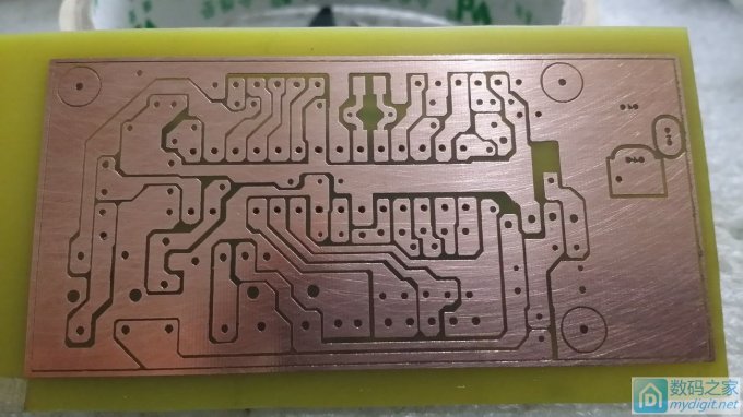 刚做好的一台PCB热转印机,小试一下热转印,感觉不错!!! 刚做好的一台PCB热转印机,小试一下热转印,感觉不错!!!