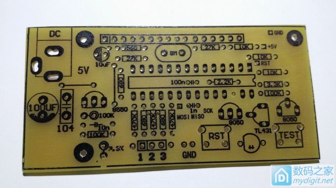 刚做好的一台PCB热转印机,小试一下热转印,感觉不错!!! 刚做好的一台PCB热转印机,小试一下热转印,感觉不错!!!