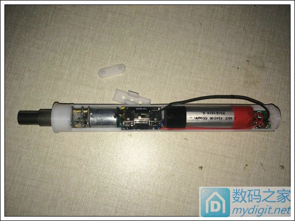 请输入描述 DIY自用锂电池螺丝刀 带自锁 纯铜外壳 3D打印 后面打包提供文件