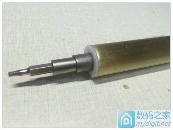 DIY自用锂电池螺丝刀 带自锁 纯铜外壳 3D打印 后面打包提供文件