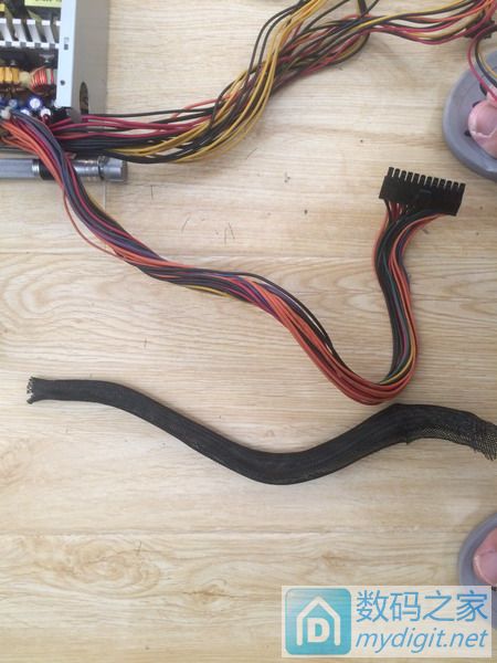 ˸ףװ̨ԣչʾһ±˻ı߷