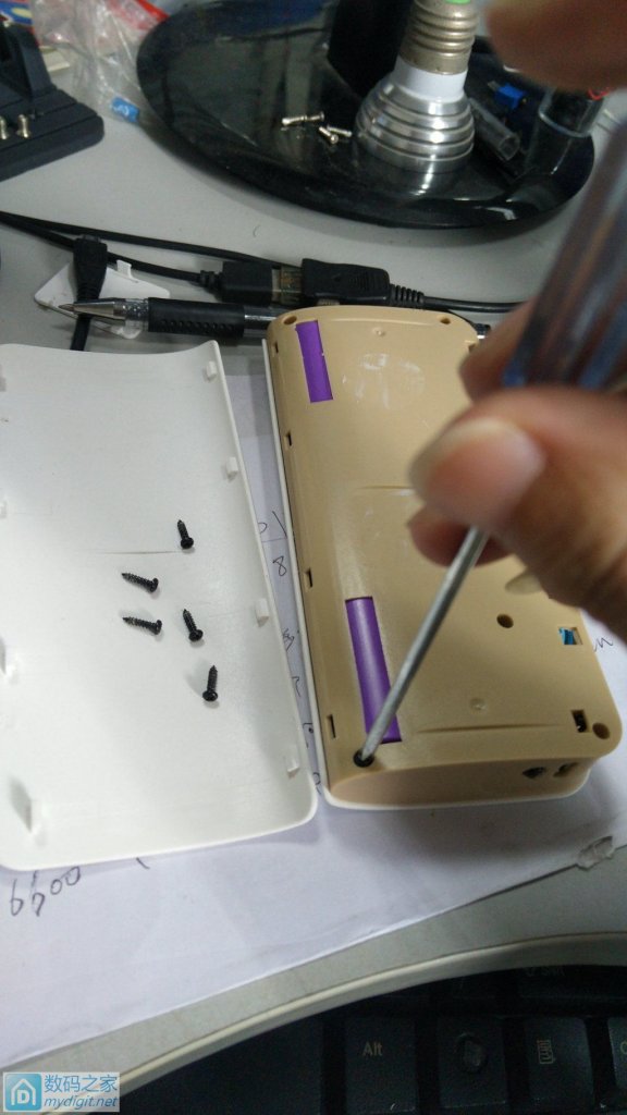 山鸡变凤凰 之 普通移动电源 改为 快充移动电源 (重磅炸弹) 山鸡变凤凰 之 普通移动电源 改为 快充移动电源 (重磅炸弹)