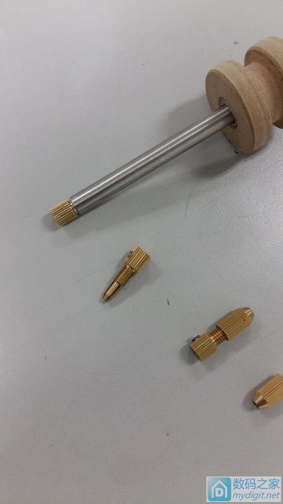 手工制作PCB必备套装之——小台锯 手工制作PCB必备套装之——小台锯