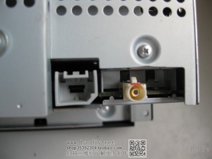 用菲亚特 菲翔CD车机,做了个音箱。 用菲亚特 菲翔CD车机,做了个音箱。