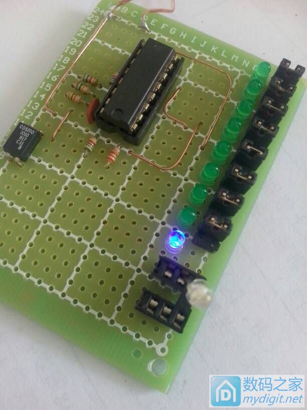 拆吸顶灯分段控制器得到CD4017,改成了点焊机控制板,最短半波0.01秒。 拆吸顶灯分段控制器得到CD4017,改成了点焊机控制板,最短半波0.