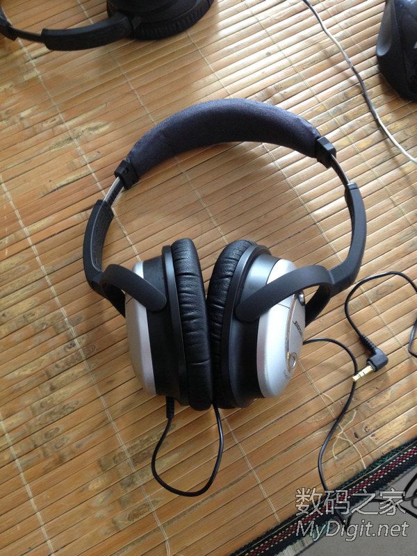 博士Bose顶级主动降噪耳机改装,你没见过的QC15!