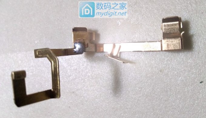 爆改墙壁插座。。。 爆改墙壁插座。。。