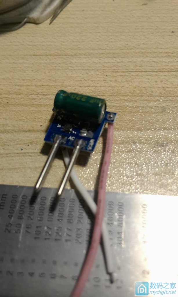 所用驱动板,恒流输出300ma 礼尚往来-车内阅读灯升级大功率LED 更新效果图