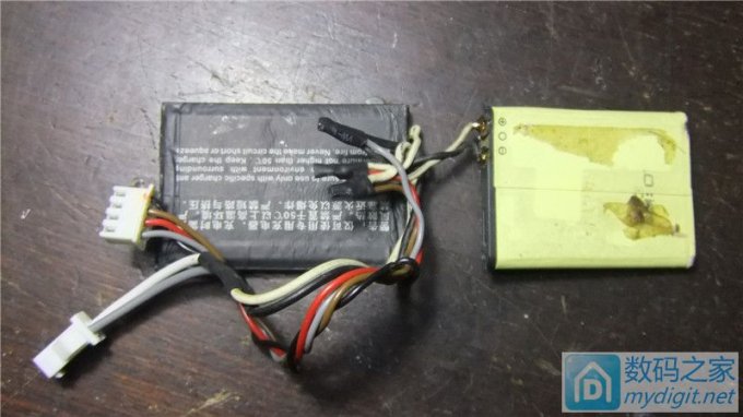 终于找到合适的电池 再改万用表供电 终于找到合适的电池 再改万用表供电