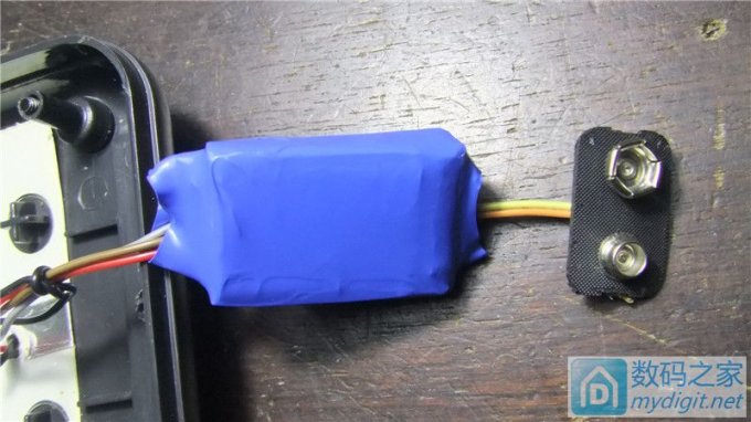 终于找到合适的电池 再改万用表供电 终于找到合适的电池 再改万用表供电