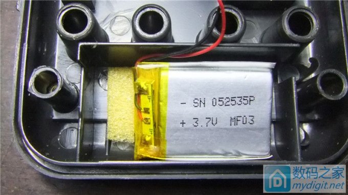 终于找到合适的电池 再改万用表供电 终于找到合适的电池 再改万用表供电