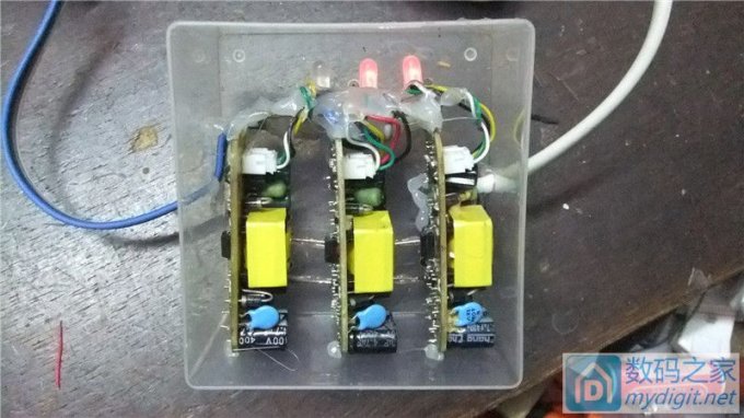 终于找到合适的电池 再改万用表供电 终于找到合适的电池 再改万用表供电