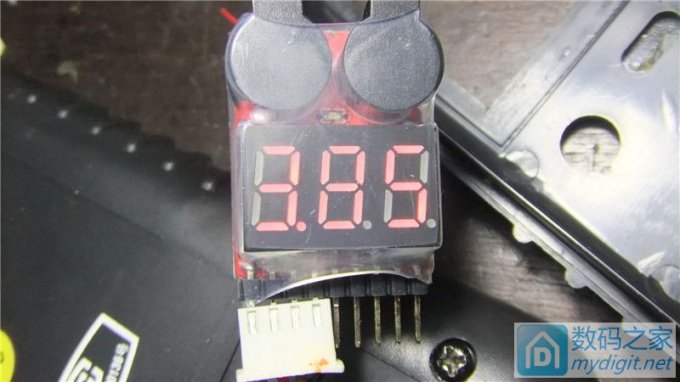 终于找到合适的电池 再改万用表供电 终于找到合适的电池 再改万用表供电