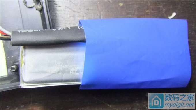 终于找到合适的电池 再改万用表供电 终于找到合适的电池 再改万用表供电