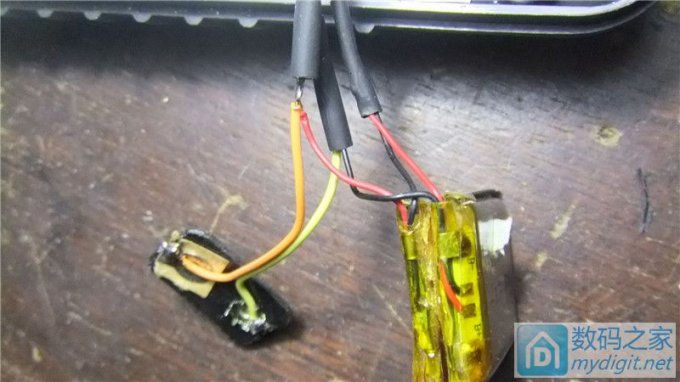 终于找到合适的电池 再改万用表供电 终于找到合适的电池 再改万用表供电