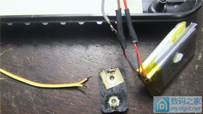 终于找到合适的电池 再改万用表供电 终于找到合适的电池 再改万用表供电