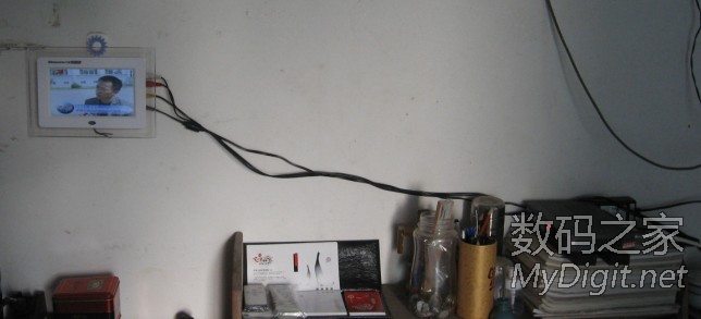 呵呵 改造了一个数码相框变液晶电视,打造mini家庭影院。