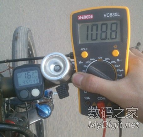 DIY一套自行车无摩擦发电系统,正在动工,求意见(已初步完工)。 DIY一套自行车无摩擦发电系统,正在动工,求意见(已初步完工)