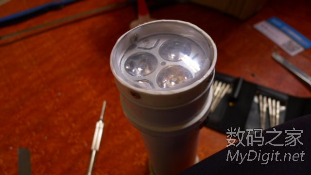 为老爸量身定做!DIY超级PVC手电筒