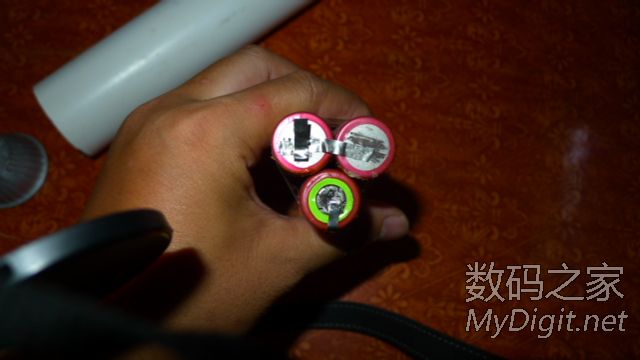 为老爸量身定做!DIY超级PVC手电筒