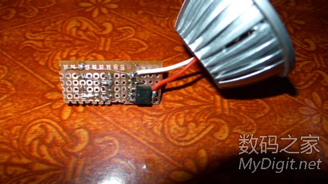 为老爸量身定做!DIY超级PVC手电筒