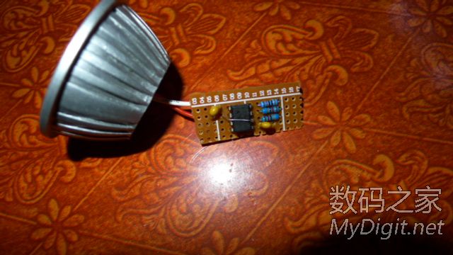 为老爸量身定做!DIY超级PVC手电筒