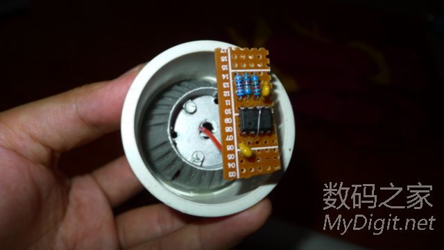 为老爸量身定做!DIY超级PVC手电筒