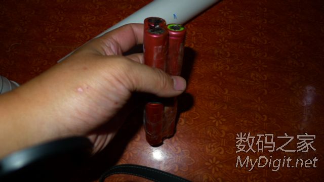 为老爸量身定做!DIY超级PVC手电筒