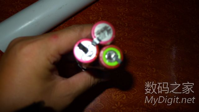 为老爸量身定做!DIY超级PVC手电筒