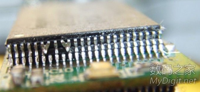 U盘闪存叠焊跳线方法讨论教程『另开贴/欢迎收藏』 U盘闪存叠焊跳线方法讨论教程『另开贴/欢迎收藏』