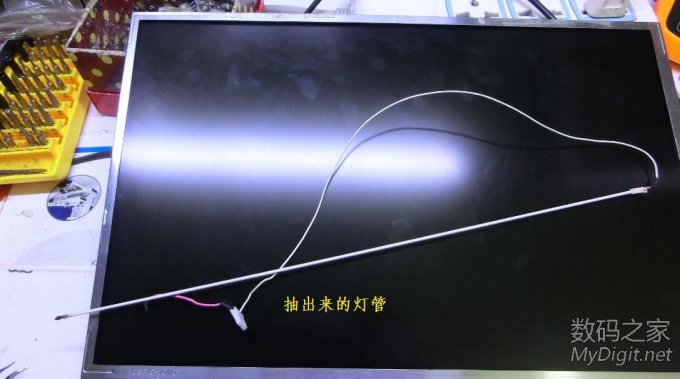 直播利用破碎液晶屏改造THINKPAD T61笔记本为LED背光